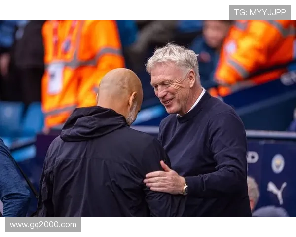 足球明星挑战英超拆卡游戏揭示球员背后的趣事与秘密